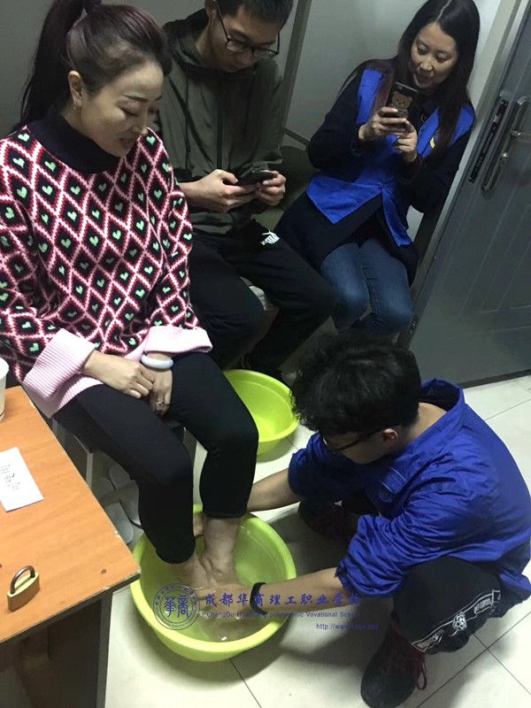 【家长学校】携手架起家校共教连心桥——华商理工第20期管理系家长学校 【家长学校】携手架起家校共教连心桥——华商理工第20期管理系家长学校