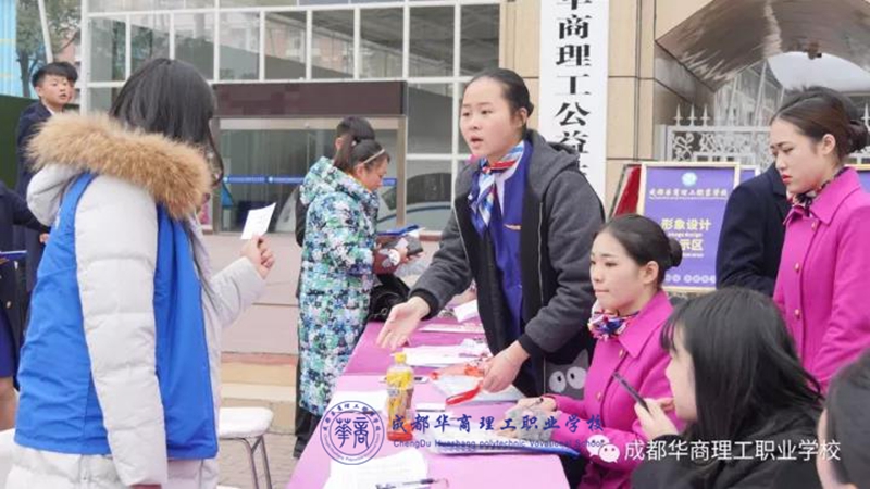 【 家长学校 】中国最需教育的不是孩子,而是家长! 【 家长学校 】中国最需教育的不是孩子,而是家长!