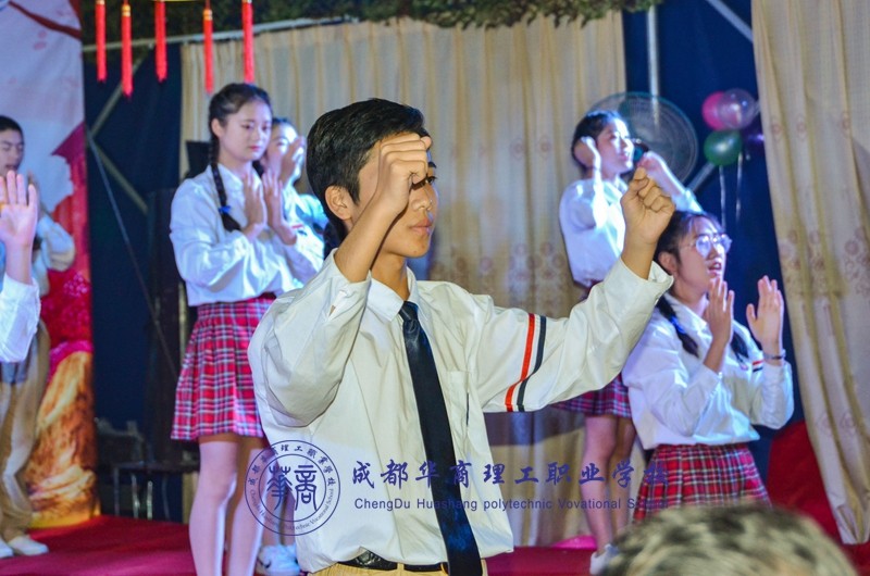 【文体活动】九九重阳节,华商与您在一起 【文体活动】九九重阳节,华商与您在一起