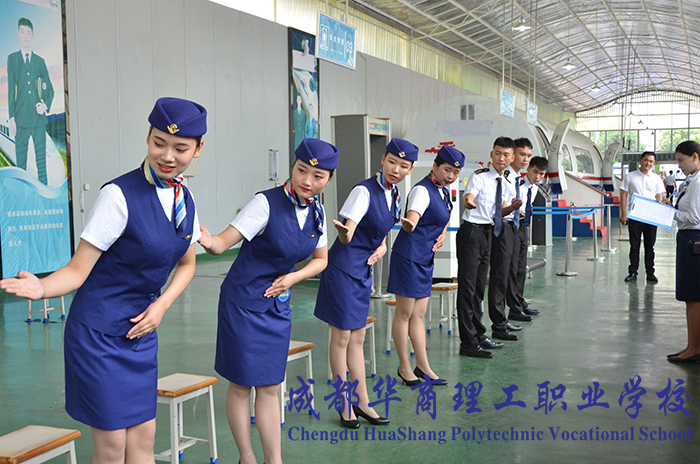 高铁动车礼仪.jpg 高铁动车礼仪.jpg