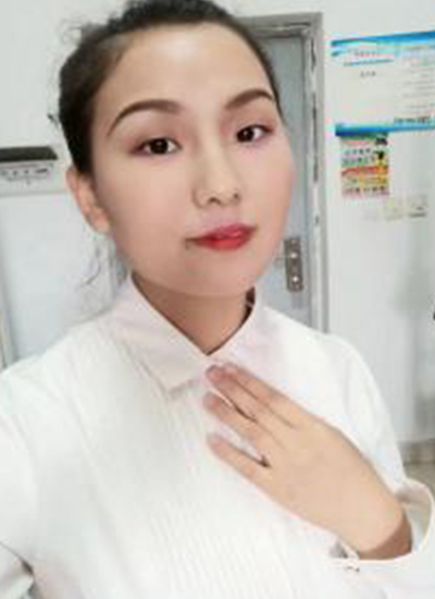 杨雪.jpg
