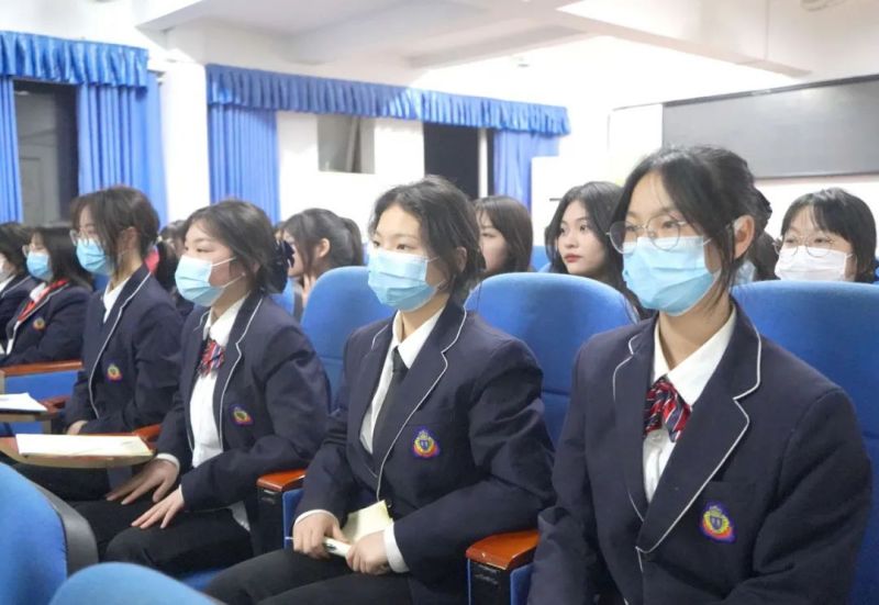 【公众号】4.1中共成都华商理工职业学校支部委员会举行2022年业余党校开班仪式暨党校第一课551.jpg