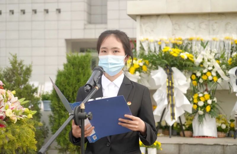 【公众号】4.5缅怀先烈祭英雄，红色基因代代传——成都华商理工职业学校开展清明节缅怀先烈活动293.jpg