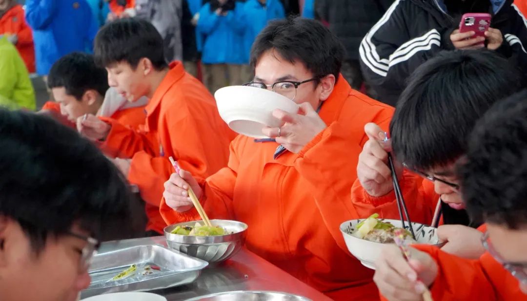 满屏的回忆——成都华商理工职业学校2023年度精彩瞬间（三）