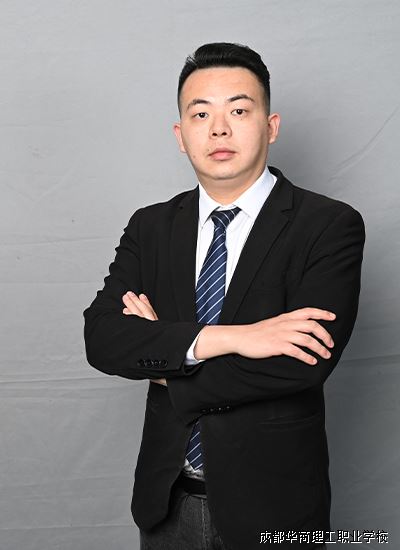 张翔.jpg