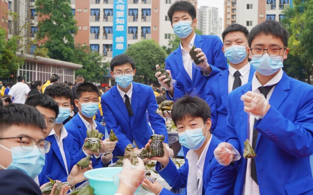 成都华商理工职业学校办学特色亮点③——特色文化